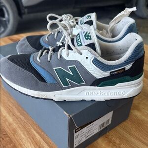 New Balance Black and Blue Athletic Shoes